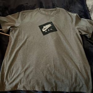 XL JORDAN T SHIRT